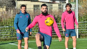 18/12/23 ENTRENAMIENTO ATHLETIC DE BILBAO 
ASIER VILLALIBRE