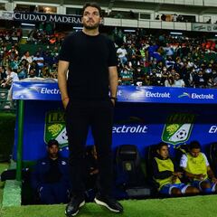 Nicolás Larcamón lamenta salida de Christian Tabó del Puebla