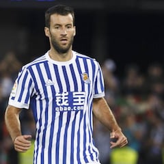 La Real busca punta: pendientes de Agirretxe