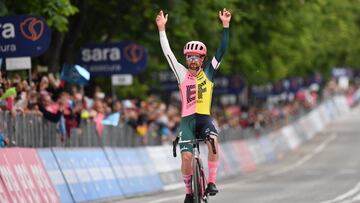 Resumen y resultado de la 8ª etapa del Giro de Italia: victoria en solitario de Healy