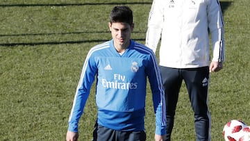 El jugador del Real Madrid Castilla, Jaume gray, entrenando con el primer equipo.