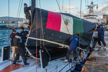 Los IMOCA, a ritmo de 500 millas por día hacia Cabo Verde
