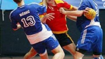 <b>ESPAÑA 28 - CROACIA 21. </b>España ha cerrado un año glorioso para el balonmano con el oro en Almería 2005.