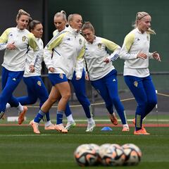 What is Spain’s Women’s team’s record against Sweden?