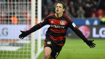 Chicharito llegó al Bayer Leverkusen luego de su paso por el Real Madrid y en el fútbol alemán, el delantero mexicano cosechó un total de 39 goles en 76 apariciones.