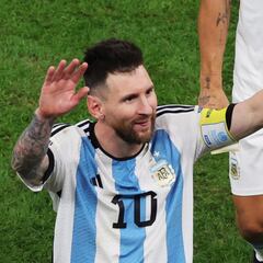 Messi atrapa a Matthäus