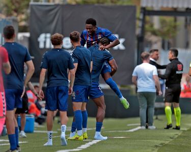 El Eldense sigue inmerso en la pelea por la salvación. Ante el Córdoba, los alicantinos se pusieron por delante en el marcador, con un gran gol de Amadou. Potente disparo desde la frontal que entró colocadita junto al palo izquierdo.