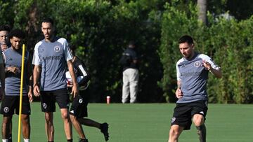 Argentina's Lionel Messi (L) trains with Inter Miami CF teammates at the Florida Blue Training Center next to DRV PNK Stadium in Fort Lauderdale, Florida, on July 18, 2023. (Photo by Eva Marie UZCATEGUI / AFP)