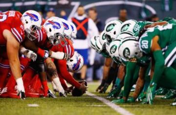 Los Buffalo Bills se impusieron a los Jets en el MetLife Stadium de East Rutherford (New Jersey), en un partido no apto para daltónicos en el que la firma Nike estrenó sus equipaciones monocromáticas.