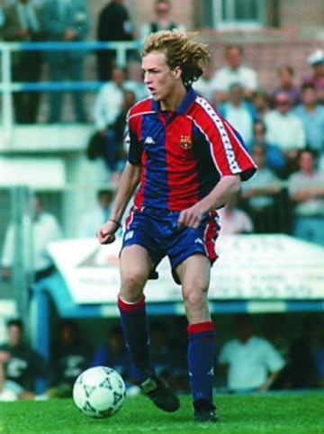 Desde 1993 hasta 1996 vistió la camiseta blaugrana y tras pasar por varios equipos llegó al Espanyol en 2003 donde estuvo una temporada.