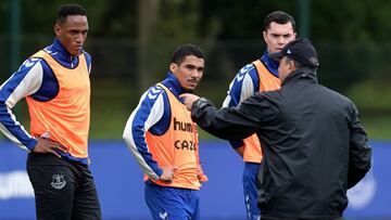 Rafa Benítez: "Yerry Mina está cerca de estar en forma"