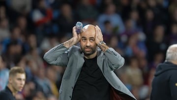 El técnico del Celta, Claudio Giráldez, durante el encuentro correspondiente a la jornada 14 de Laliga EA Sports que disputaron el Celta y el Barcelona en el estadio Balaídos de Vigo.