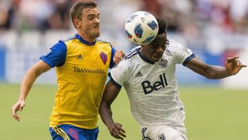 Alphonso Davies jugando con los Vancouver Whitecaps en la MLS