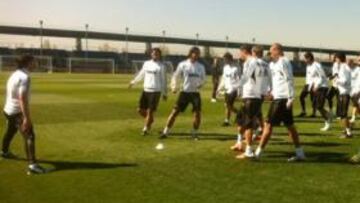 Piqué sigue al margen y Alves es duda para el Getafe