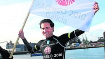 <b>LA SALIDA. </b>David Meca partió desde Vilagarcía de Arousa.