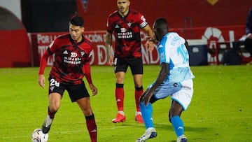 Meseguer cede la pelota de tac&oacute;n en el choque ante el Lugo.