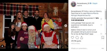 La familia de Fernando Sanz posa con Papá Noel.