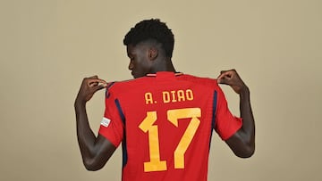 Assane Diao, con la camiseta de la Selección.