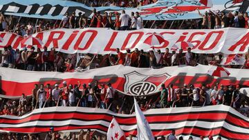 11/12/16 PARTIDO TORNEO DE LA INDEPENDENCIA
 SUPERCLASICO
 RIVER PLATE  -  BOCA JUNIORS 
 SEGUIDORES 