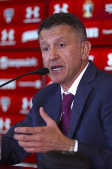 Osorio fue presentado en São Paulo.El colombiano aseguró que es el desafío más grande de su carrera como entrenador 