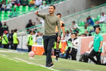  Jaime Lozano head coach of Necaxa during the game Santos vs Necaxa, corresponding Round 13 the Torneo Apertura 2022 of the Liga BBVA MX at TSM Corona Stadium, on September 06, 2022.

<br><br>

Jaime Lozano Director Tecnico de Necaxa durante el partido Santos vs Necaxa, correspondiente a la Jornada 13 del Torneo Apertura 2022 de la Liga BBVA MX en el Estadio TSM Corona, el 06 de Septiembre de 2022.