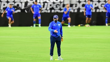 Hugo Pérez libera a tres jugadores para el partido de El Salvador vs Panamá