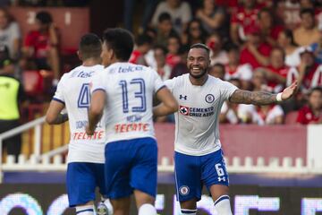 Cruz Azul derrotó 2-1 a Veracruz en el cierre de la fase regular. 'La Máquina' terminó el semestre con tres victorias en los últimos cuatro partidos, sin embargo, se quedaron a dos puntos de entrar a la Liguilla.