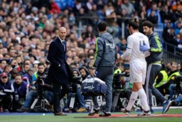 Gareth Bale se retira lesionado