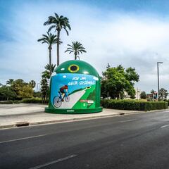 La Vuelta llega a Alicante con el contenedor más grande del mundo