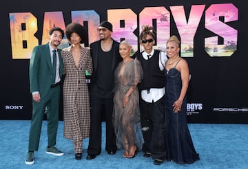 Will Smith posa junto a toda su familia. REUTERS/Mario Anzuoni