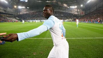 SELFIE - JOIE - 09 MARIO BALOTELLI (OM)