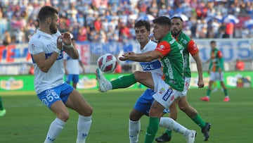 Futbol, Universidad Catolica vs Cobresal.
Fecha 4, campeonato Nacional 2023.
El jugador de Cobresal Gaston Lezcano es fotografiado durante el partido de primera division contra Universidad Catolica disputado en el estadio El Teniente en Rancagua, Chile.
12/02/2023
Jorge Loyola/Photosport

Football, Universidad Catolica vs Cobresal.
4nd turn, 2023 National Championship.
Cobresal's player Gaston Lezcano is pictured during the first division match against Universidad Catolica at the El Teniente stadium in Rancagua, Chile.
12/02/2023
Jorge Loyola/Photosport