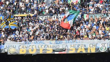 Pancartas contra Mauro Icardi, delantero del Inter de Mil&aacute;n