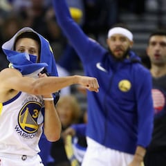 La mejor versión de los Warriors explota en el tercer cuarto (44)