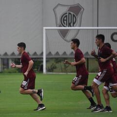 River se entrenó en Ezeiza y ya piensa en el Rojo