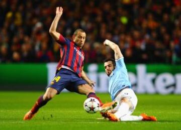 Mascherano y Negredo.