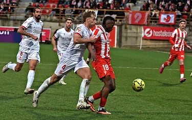 Segundo doblete de la temporada para un Otero que se mostró certero ante la Cultural. Dos goles casi calcados, rematando dos pases de la muerte. El colombiano suma ya seis tantos en esta temporada.