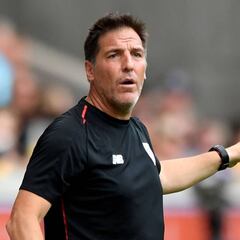 Berizzo: "Al acabar el mes decidiré el cupo final del plantel"