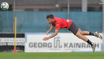 Embarba, en un entrenamiento del Rayo Vallecano