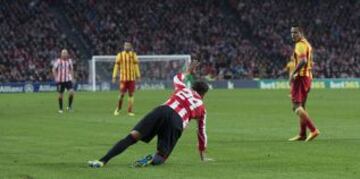 Athletic de Bilbao-Barcelona. Lesión de Balenziaga.