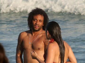 Marcelo relaxes with his family at the beach in Rio de Janeiro.