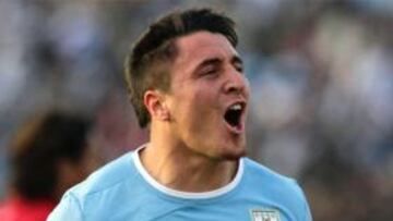 Cebolla Rodríguez guía a Uruguay al triunfo ante Perú