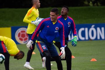 Iván Mauricio Arboleda,Eder Chaux, Aldair Quintana y Diego Novoa entrenan en la sede de la FCF bajo las dirección de Carlos Queiroz.