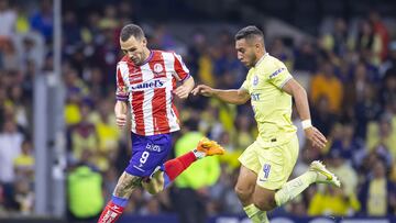 (L-R), Leonardo Bonatini of San Luis and Sebastian Caceres of America during the game America vs Atletico San Luis, corresponding to second leg match of Quarterfinals of the Torneo Clausura 2023 of the Liga BBVA MX, at Azteca Stadium, on May 13, 2023.
<br><br>
(I-D), Leonardo Bonatini de San Luis y Sebastian Caceres de America durante el partido America vs Atletico San Luis, Correspondiente al partido de Vuelta de Cuartos de Final del Torneo Clausura 2023 de la Liga BBVA MX,en el Estadio Azteca, el 13 de Mayo de 2023.