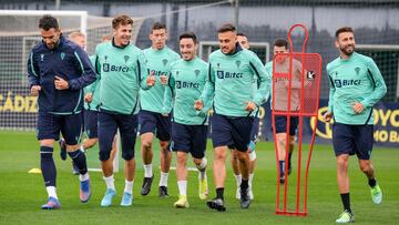 Entrenamiento del C&aacute;diz.