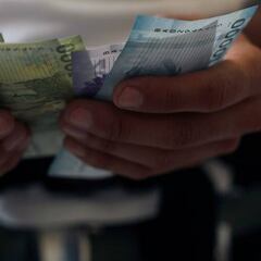 Sale a la luz el sueldo medio de los chilenos en 2022 y cuánto ganaron en promedio durante el último año