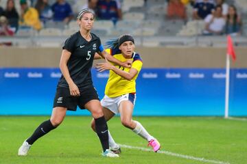 La capitana de North Carolina Courage llevó a su equipo al triunfo en la gran final de la NWSL, además fue elegida como la mejor defensora de la temporada 2018. Y ya tiene su boleto junto a Nueva Zelanda para el Mundial.