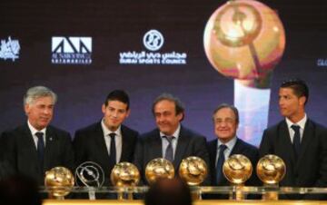 Michel Platini, Florentino Pérez, Carlo Ancelotti,  James Rodríguez y Cristiano Ronaldo.