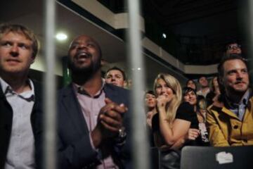 Cada día hay más adeptos al boxeo de cuello blanco, son combates entre ejecutivos que buscan desahogarse tras la jornada laboral. 