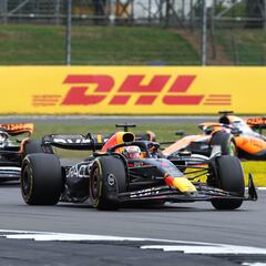 Show de Norris y Hamilton y victoria para el de siempre